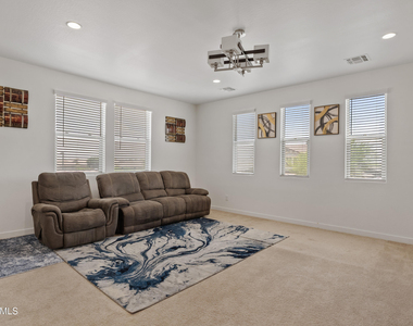 10204 E Thunderbolt Avenue - Photo Thumbnail 14