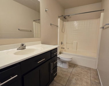 9650 N 82nd Lane - Photo Thumbnail 13
