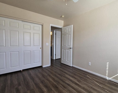 9650 N 82nd Lane - Photo Thumbnail 17