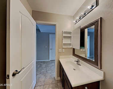 4824 E Silverbell Road - Photo Thumbnail 13