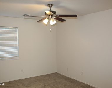 1768 W Seagull Court - Photo Thumbnail 7