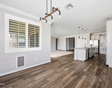 25339 N 134th Drive - Photo Thumbnail 12
