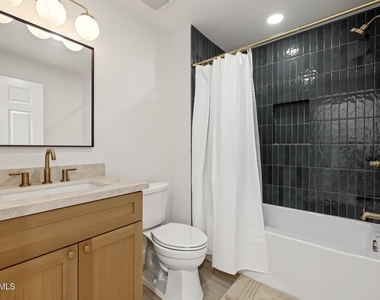 19700 N 76th Street - Photo Thumbnail 16