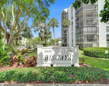20400 W Country Club Drive - Photo Thumbnail 43