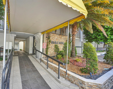 20400 W Country Club Drive - Photo Thumbnail 1