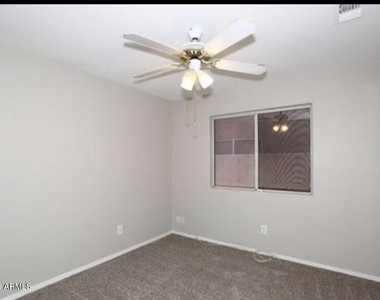 1441 E Gary Drive - Photo Thumbnail 10