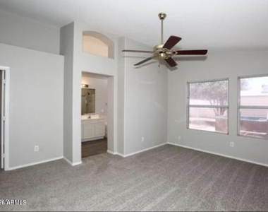 1441 E Gary Drive - Photo Thumbnail 5