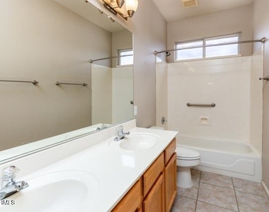 3661 S Barberry Place - Photo Thumbnail 19