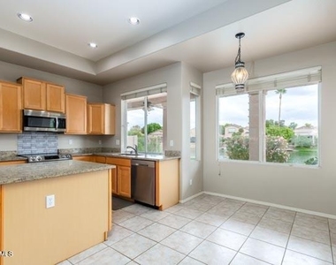 3661 S Barberry Place - Photo Thumbnail 2