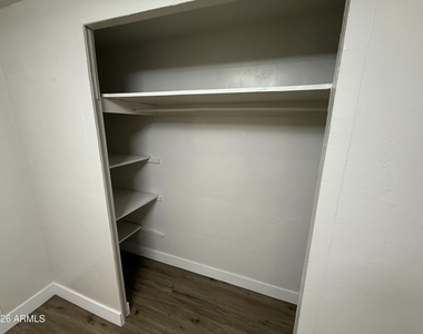 6021 W Gardenia Avenue - Photo Thumbnail 3
