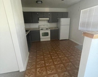 460 E 10th Avenue - Photo Thumbnail 3