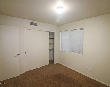 17228 N 40th Place - Photo Thumbnail 16