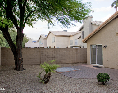 17228 N 40th Place - Photo Thumbnail 8