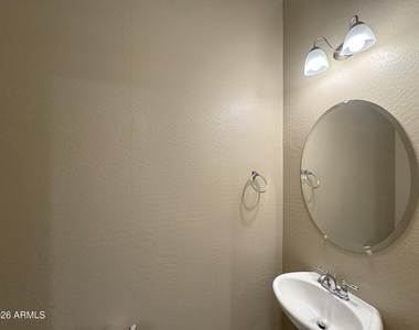 1367 S Country Club Drive - Photo Thumbnail 24