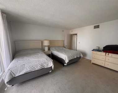 4280 Galt Ocean Drive - Photo Thumbnail 34