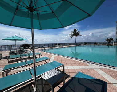 4280 Galt Ocean Drive - Photo Thumbnail 9