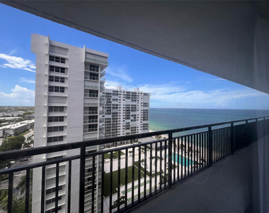 4280 Galt Ocean Drive - Photo Thumbnail 35