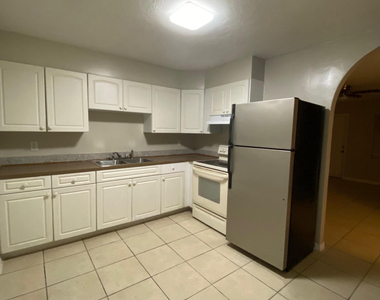 951 Fra Mar Place - Photo Thumbnail 3