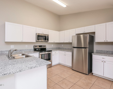 2326 E Devon Court - Photo Thumbnail 6