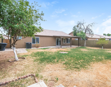 2326 E Devon Court - Photo Thumbnail 14