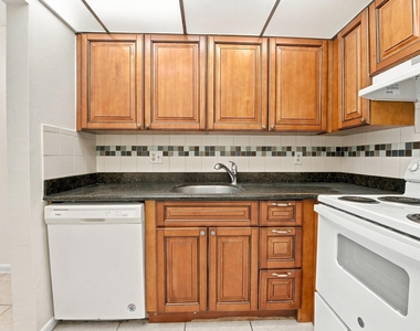 616 Nw 13th Street - Photo Thumbnail 10