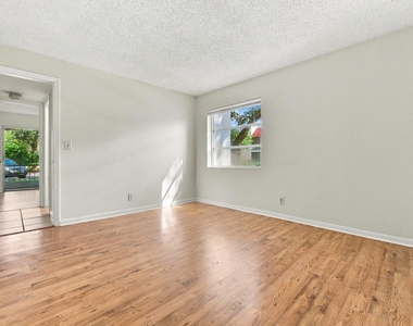 616 Nw 13th Street - Photo Thumbnail 8