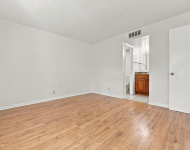 616 Nw 13th Street - Photo Thumbnail 16