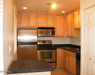 4354 N 82nd Street - Photo Thumbnail 6