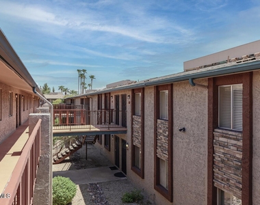 4354 N 82nd Street - Photo Thumbnail 2
