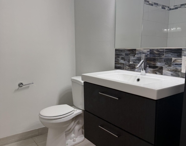 1643 Wiley Street - Photo Thumbnail 9