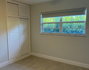 1643 Wiley Street - Photo Thumbnail 15