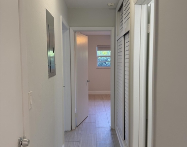 1643 Wiley Street - Photo Thumbnail 12