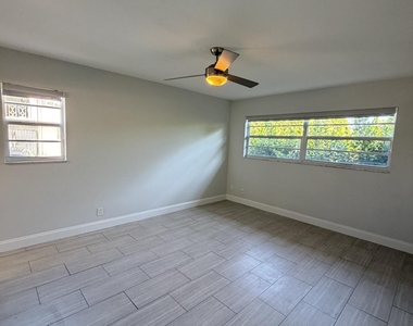 1643 Wiley Street - Photo Thumbnail 19
