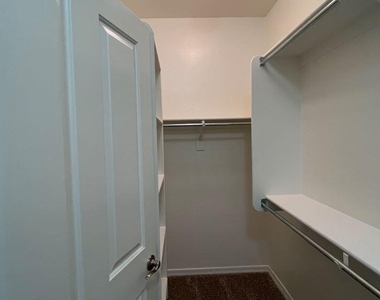 3120 E Patrick Street - Photo Thumbnail 22