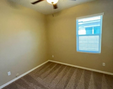 3120 E Patrick Street - Photo Thumbnail 11