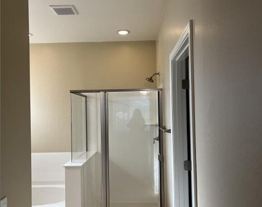 3120 E Patrick Street - Photo Thumbnail 20
