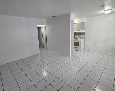 2501 Pierce Street - Photo Thumbnail 5