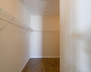 4353 Legacy Court - Photo Thumbnail 23
