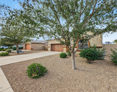 5596 E Helios Drive - Photo Thumbnail 4