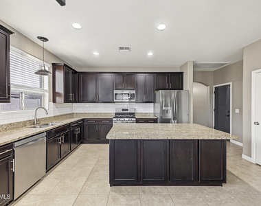 5596 E Helios Drive - Photo Thumbnail 14