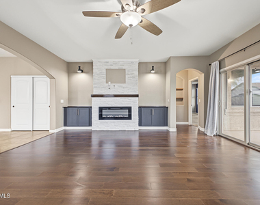 5596 E Helios Drive - Photo Thumbnail 9