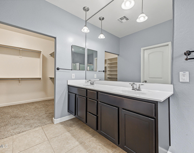 5596 E Helios Drive - Photo Thumbnail 26