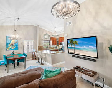 312 Liberty Court - Photo Thumbnail 14