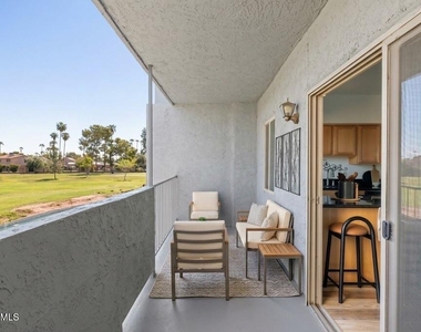 2524 S El Paradiso Drive - Photo Thumbnail 3