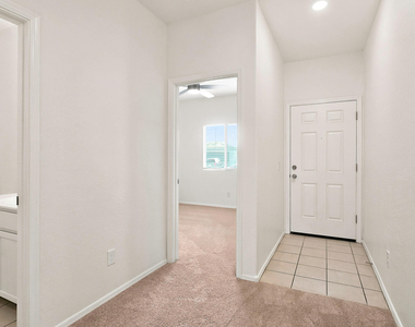 12736 W Midway Avenue - Photo Thumbnail 3