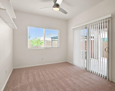 12736 W Midway Avenue - Photo Thumbnail 15