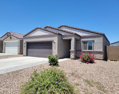 12736 W Midway Avenue - Photo Thumbnail 2