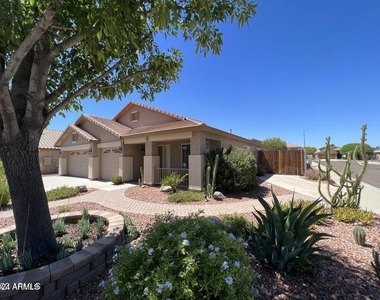 7922 W Ross Avenue - Photo Thumbnail 1