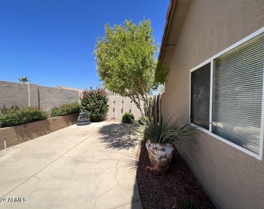 7922 W Ross Avenue - Photo Thumbnail 19