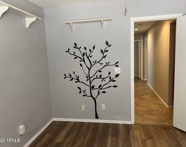 7922 W Ross Avenue - Photo Thumbnail 15